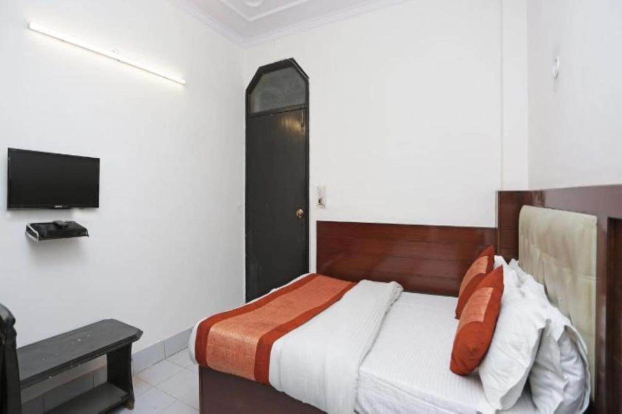 Hotel I Stay & Revels Near New Delhi Railway Station- By Ap Singh Hotels Zewnętrze zdjęcie